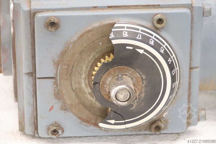 Motorredutor ajustável 0,37 kW 160-1600 rpm Flender Himmel LK 02-M1C4