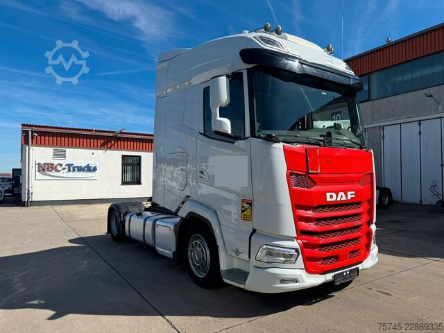 Volume tractor unit DAF XG 530 * RETARDER * STANDKLIMA * VER. SATTEL *