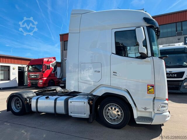 Volume tractor unit DAF XG 530 * RETARDER * STANDKLIMA * VER. SATTEL *