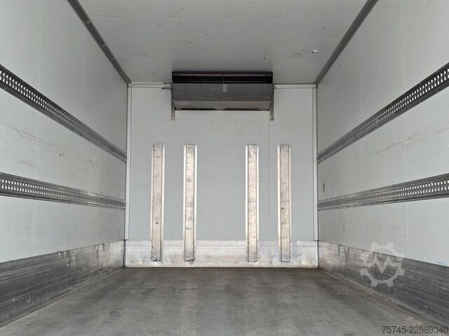 Refrigerated truck DAF LF 290 FA * THERMOKING T-1000R *PHARMA*1.5T LBW