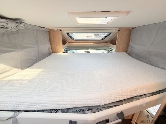 کمپر نیمه یکپارچه SUNLIGHT T 69 L *Queensbett-Hubbett*