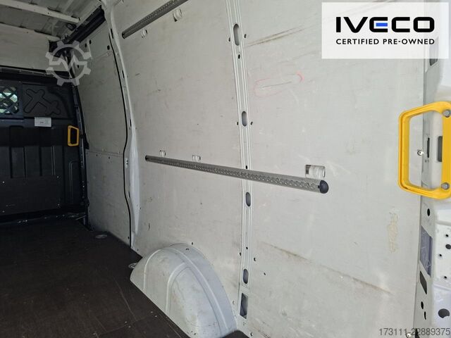 Furgonçë e lartë IVECO Daily 35S16V RS 3520L / Klima / Bluetooth