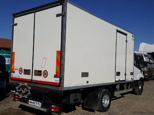 Van badan peti sejuk IVECO 60C15