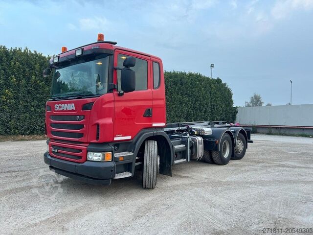 Autocamion cu cârlig pentru containere SCANIA SCANIA G440 SCARRABILE NUOVO PNEUMATICO POSTERIORE