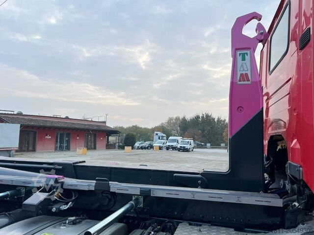 Roll-off tipper truck SCANIA SCANIA G440 SCARRABILE NUOVO PNEUMATICO POSTERIORE