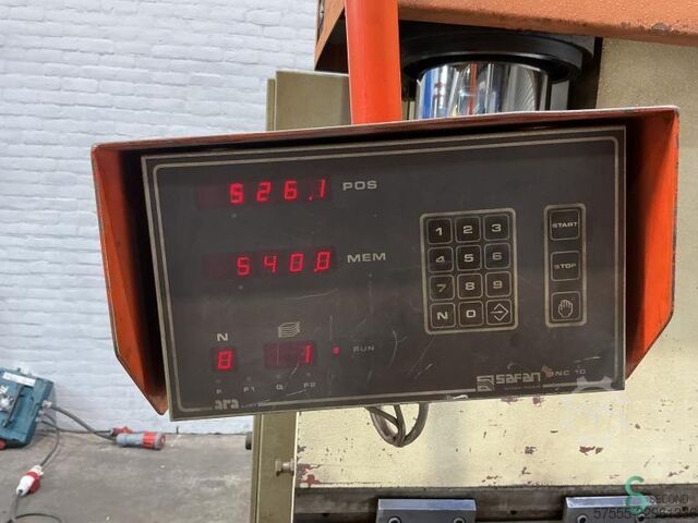 Ohraňovací lis Safan SK 110-3100, rok výroby 1979 Safan SK 110-3100