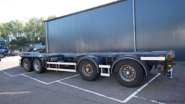 Transportasi kontainer D-tec 4 axle breaker container chassis