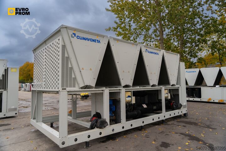 Chladiace zariadenie Used Aircooled chiller CLIMAVENETA NECS SL 1314 334 KW. 2017 yom