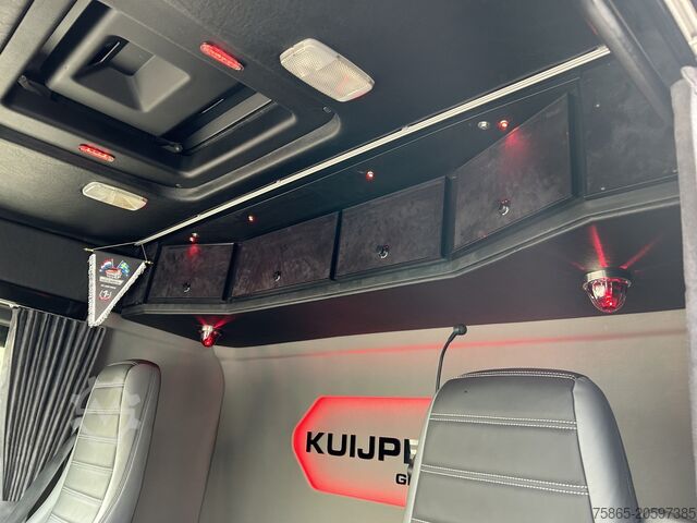 Padrão-SZM Scania R520 V8 / Showtruck / Buffl Special Interior / ...