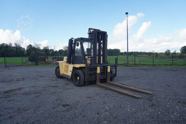 Xe nâng địa hình Caterpillar VH6 200 Forklift