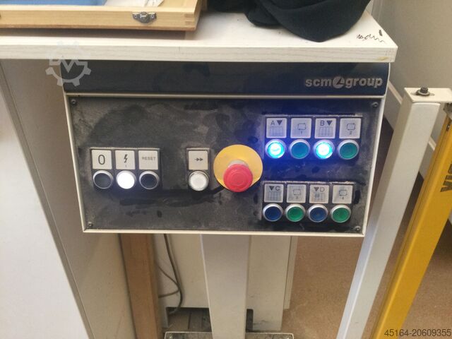 CNC machining center SCM morbidelli M 800