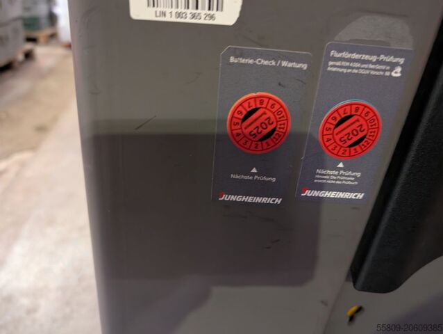 Low Level Order Picker Jungheinrich ECE 320 // 3,6 m Gabeln