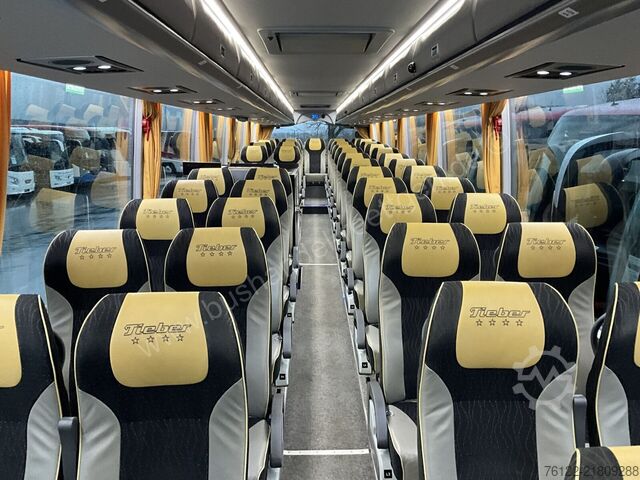 Bas pelancongan Van Hool TX 16 Astronef