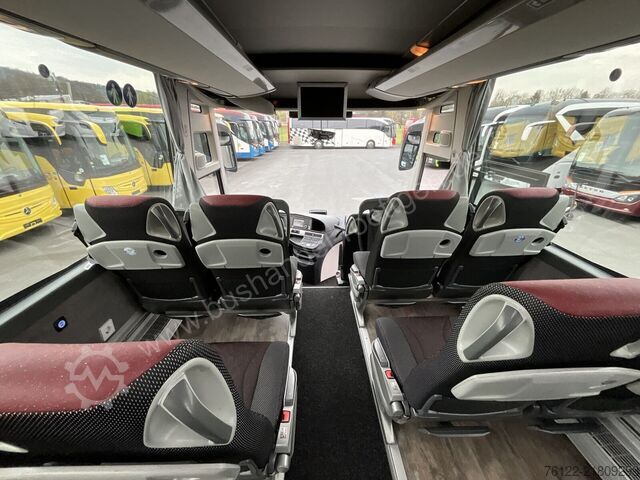 ট্যুরিস্ট কোচ Setra S 516 HD/2
