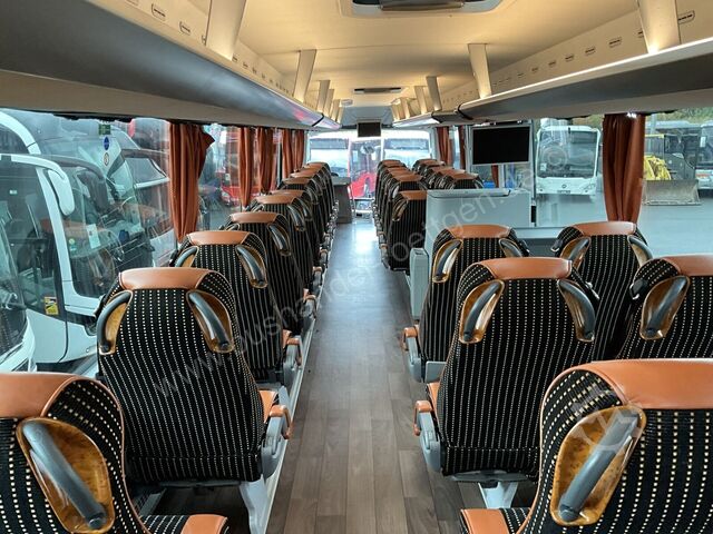Autobus za međugradski prevoz MAN R 10 Lion´s Coach