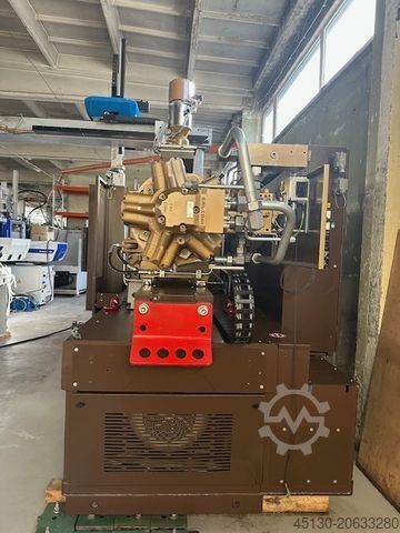 射出成形機 KraussMaffei KM 250-2000 CX Blue Power