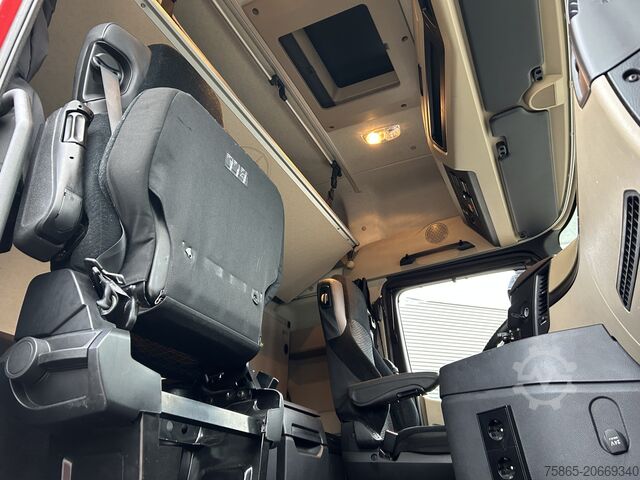 معيار SZM Mercedes-Benz Actros 2445 BigSpace / 950 dkm / NL Truck / APK...