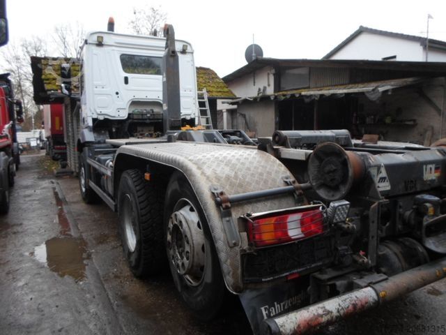 Kanca kasalı yük kamyonu (roll-off) MERCEDES-BENZ 2540 L/ 6x2/ ABROLLER