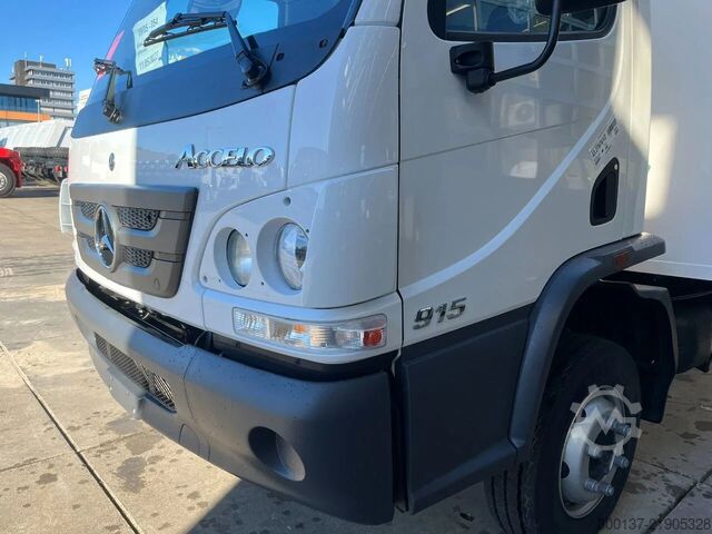 Caja cerrada Mercedes-Benz Accelo 915 4x2 Closed Cargo Truck