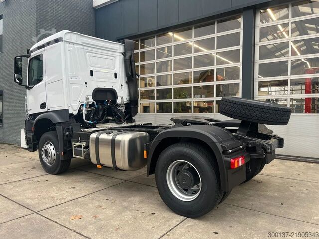 Mercedes-Benz Actros 2045 S 4x2 dráttarbifreið Mercedes-Benz Actros 2045 S 4x2 Tractor Head