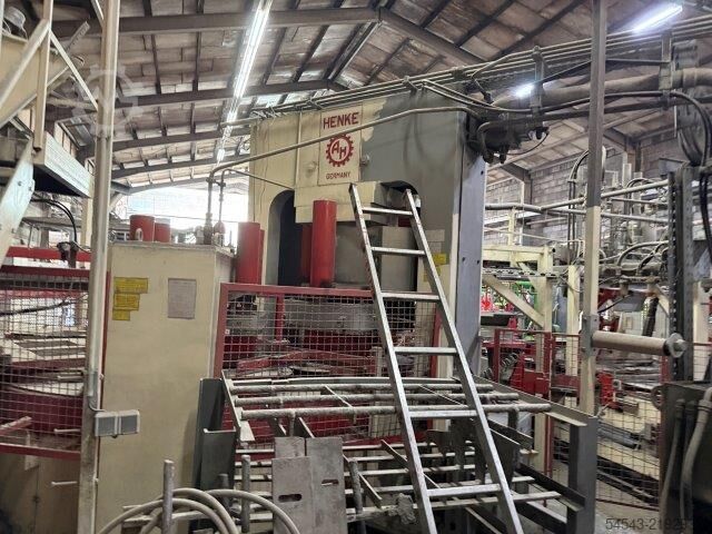 Betonsteinfertigungsanlage für Platten Henke Betonsteinproduktion/Platten