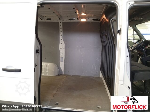 Fourgon tôlé Renault Master T28