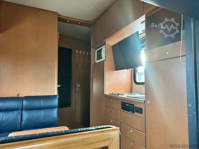 मवेशी ट्रक Mercedes-Benz Atego 1223 Ketterer 5-6 Pferde Wohnung
