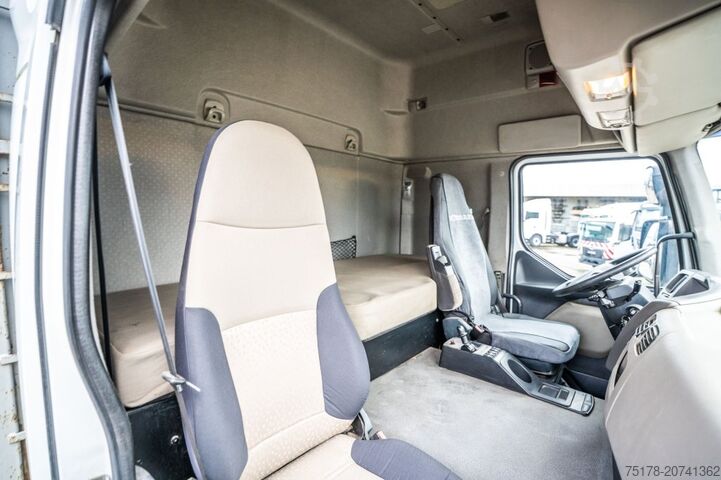 লোডিং প্ল্যাটফর্ম RENAULT LANDER 460 DXI -6X2+ INTARDER