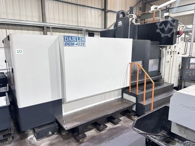 ডাবল কলাম মেশিনিং সেন্টার Dahlih DCM 4225