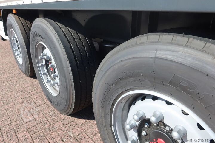 Kufor Wielton 3 Asser. Gesloten met Dhollandia klep 2500 kg L...