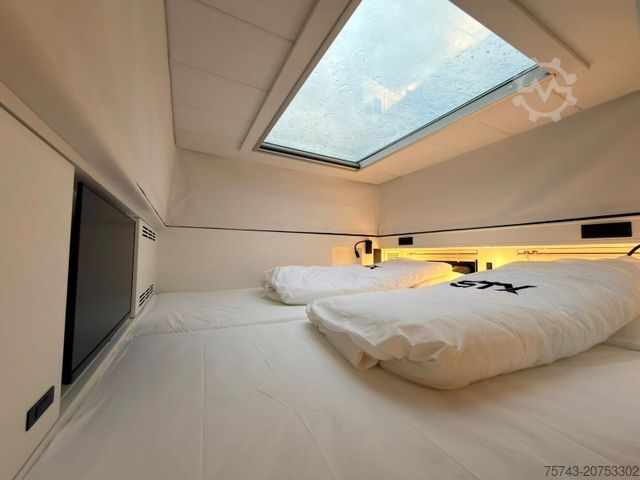 Cattle truck MERCEDES-BENZ 2653 STX 5 Pferde DOP. POP-OUT+POP-UP EXKLUSIVE