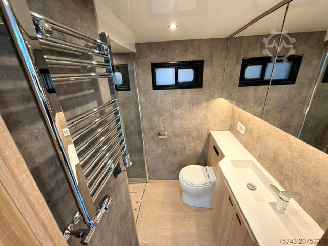 Cattle truck MERCEDES-BENZ 2653 STX 5 Pferde DOP. POP-OUT+POP-UP EXKLUSIVE