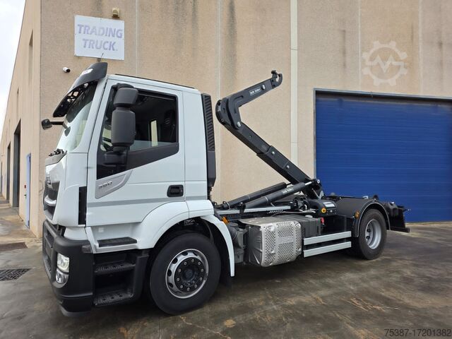 Scarrabile Iveco AT190.40