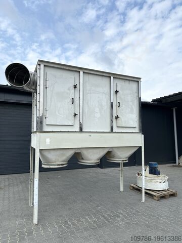 3袋式おがくず集塵機 MAPELLI 5.5 kW MAPELLI 5,5 kW