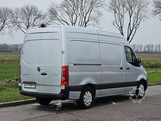 Kombi s vysokou strechou MERCEDES-BENZ SPRINTER 315 L2H2 RWD Mbux