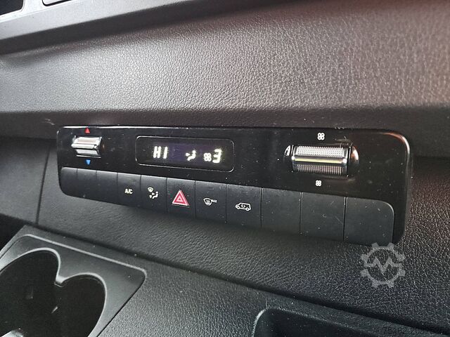 Kombi s vysokou strechou MERCEDES-BENZ SPRINTER 315 L2H2 RWD Mbux