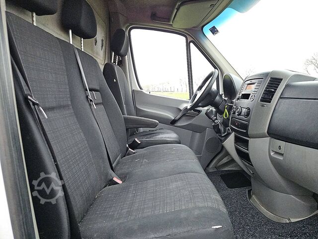 Kombi s vysokou strechou MERCEDES-BENZ SPRINTER 316 L2H2 163Pk Euro6 AC!