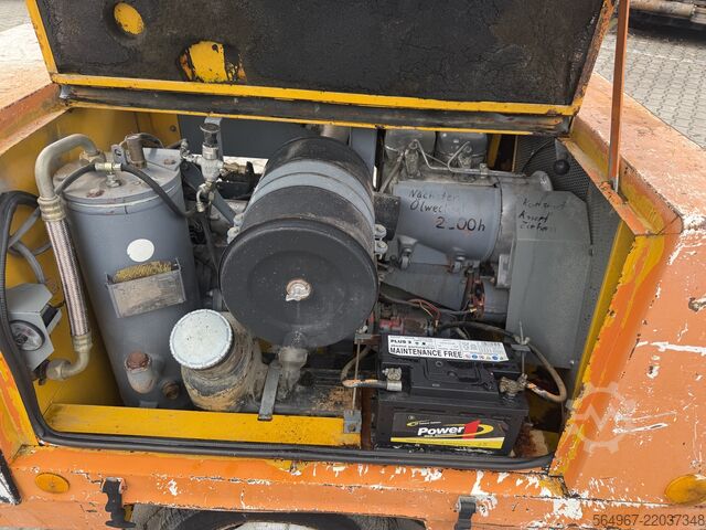 винтовой компрессор ATLAS Copco XAS60 Baukompressor 9,3 Bar