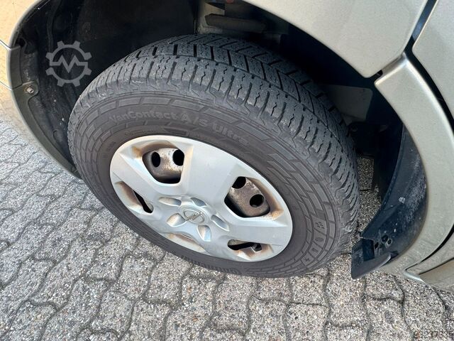 Furgoneta OPEL Vivaro Kasten L2H1 Doppelkabine *Navi*AHK