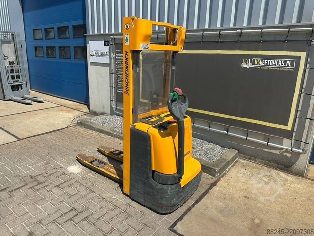 VS-22915 इलेक्ट्रिक स्टेकर Jungheinrich EJC112 JUNGHEINRICH EJC112