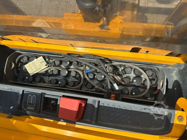 VS-22915 इलेक्ट्रिक स्टेकर Jungheinrich EJC112 JUNGHEINRICH EJC112