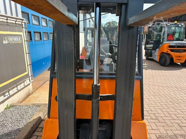 VS-22917 LPG triplex gaffeltruck Still R70-16T STILL R70-16T