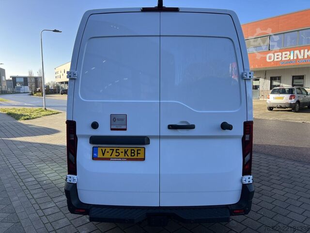 Delivery van Renault MASTER L2H2 130 PK NIEUW MODEL / AIRCO / MULTIM...