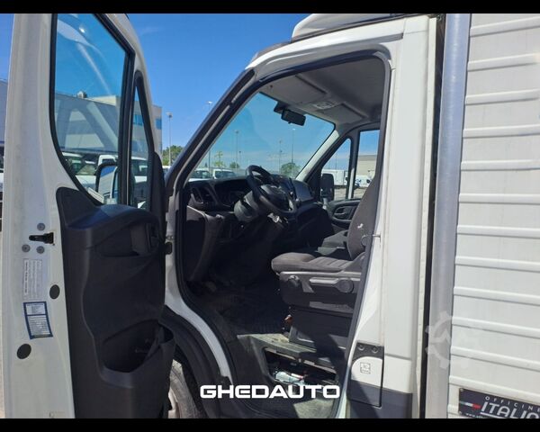 Minibus IVECO 35C14H BOX + SPONDA