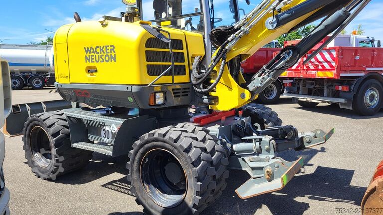 Kolesové rýpadlo WACKER NEUSON EW100