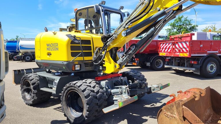 Kolesové rýpadlo WACKER NEUSON EW100