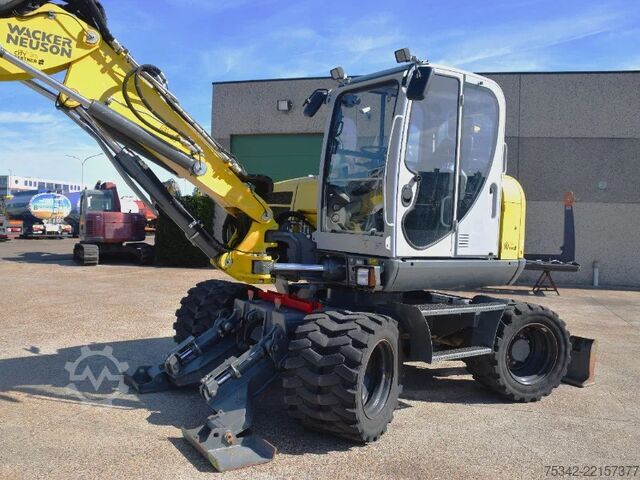 Kolesové rýpadlo WACKER NEUSON EW100