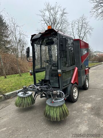 Pojazd użyteczności publicznej TICAB Universal Municipal Street Sweeper