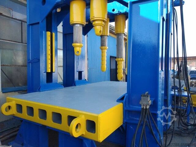 Presse hydraulique à portique PATENTUS PAT300-2/250-2 