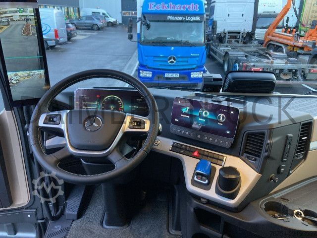 Štandardný ťahač Mercedes-Benz Actros 1851 LS SoloStar Retarder Standklima